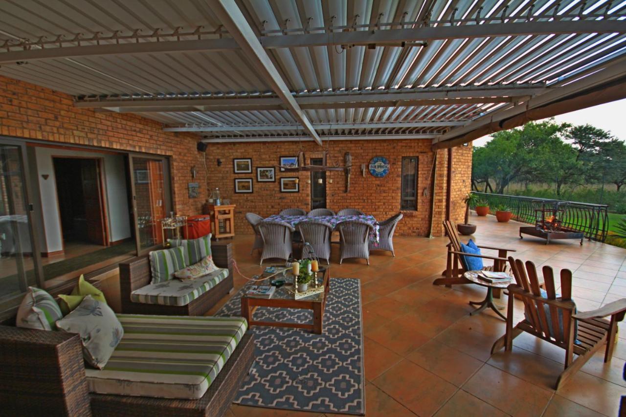 Karee & Wild Olive Guest Lodge Hekpoort Esterno foto