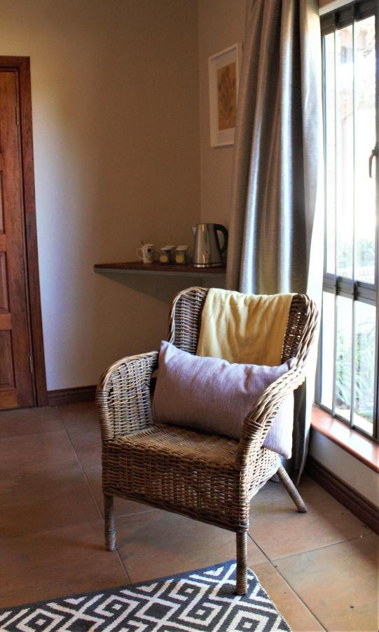 Karee & Wild Olive Guest Lodge Hekpoort Esterno foto